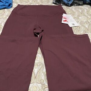 Stylish Burgundy Women's Leggings